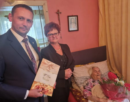 Najlepsze życzenia dla stulatki!